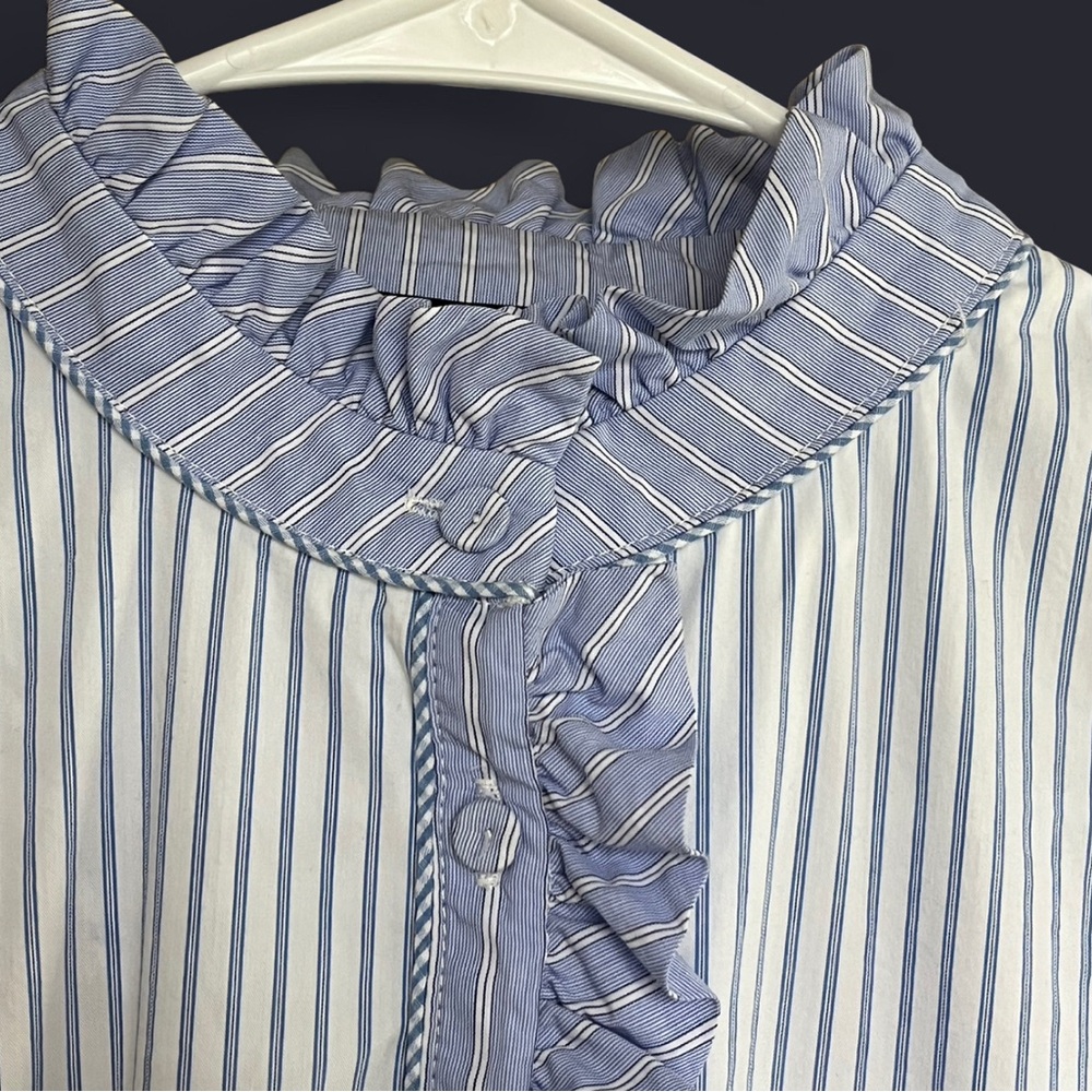 Tuckernuck Blue & White Striped Ruffle Collar Dress Button Front Size M Like New - Picture 4 of 9